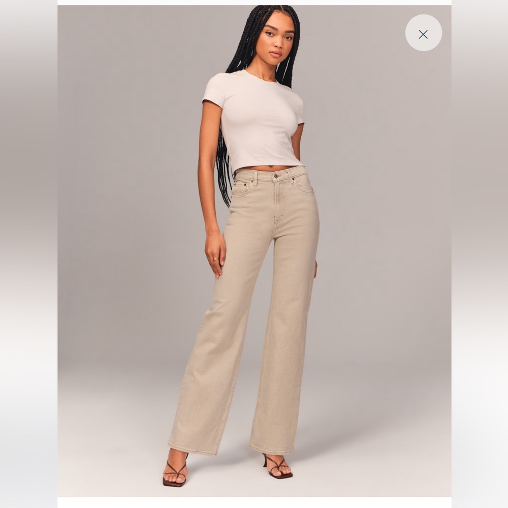 Abercrombie 90’s high rise relax fit jeans- NWOT